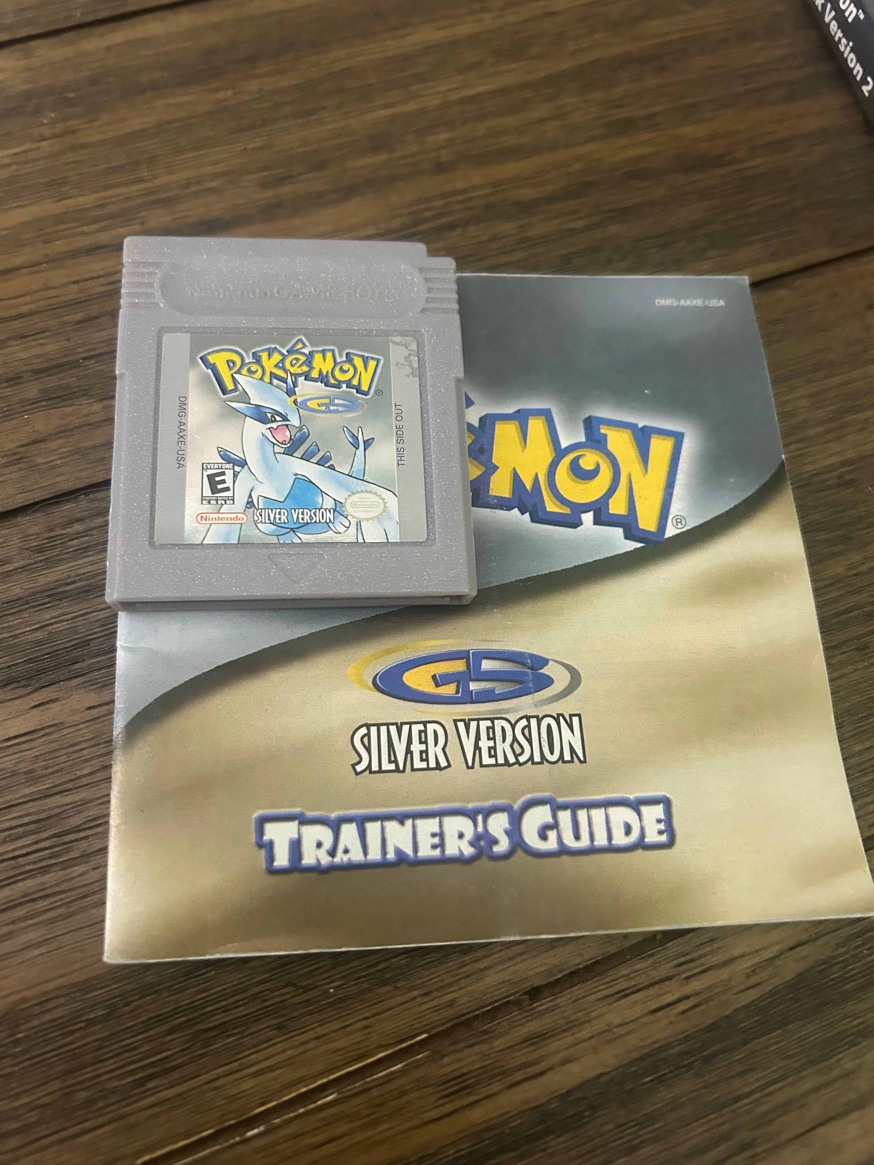 Pokémon silver with a Manuel gameboy